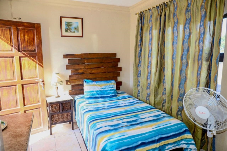 6 Bedroom Property for Sale in Oranjeville Free State